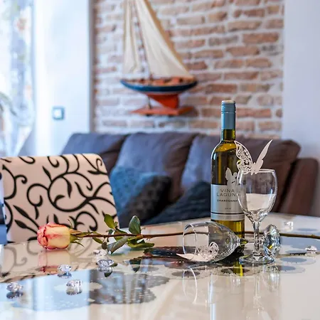 Driocastel Old Town Apartment *