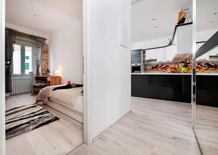 Driocastel Old Town Apartment